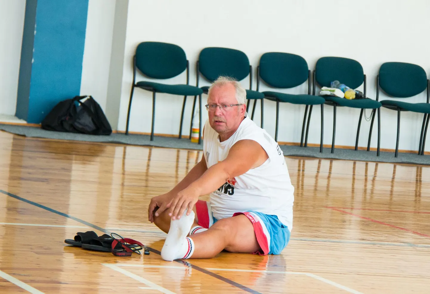 Kunda koolis kehalise kasvatuse õpetajana töötav Jaak Jalakas annab eri spordivõistlustel osalemisega noortele head eeskuju.