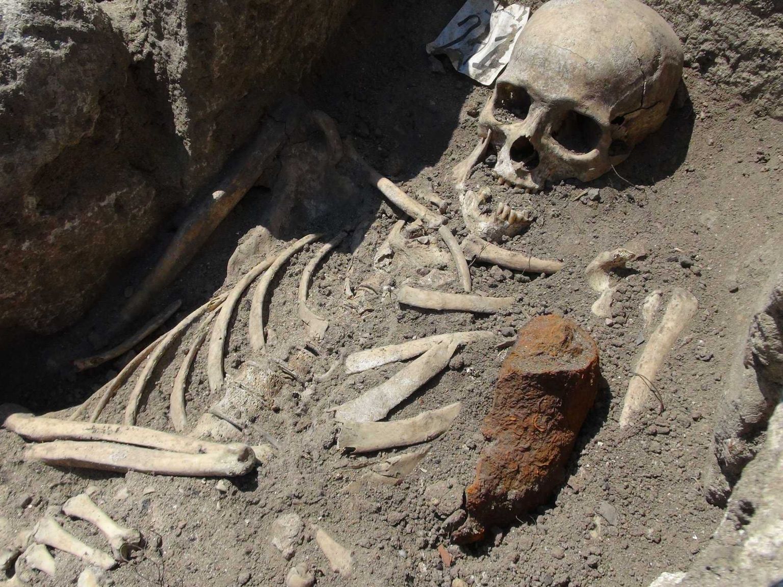 Vampiiriks olemises kahtlustatu skelett, mis leiti Bulgaariast.