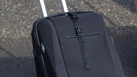 В аэропорту задержали военнослужащего: в его чемодане были остатки взрывчатого вещества