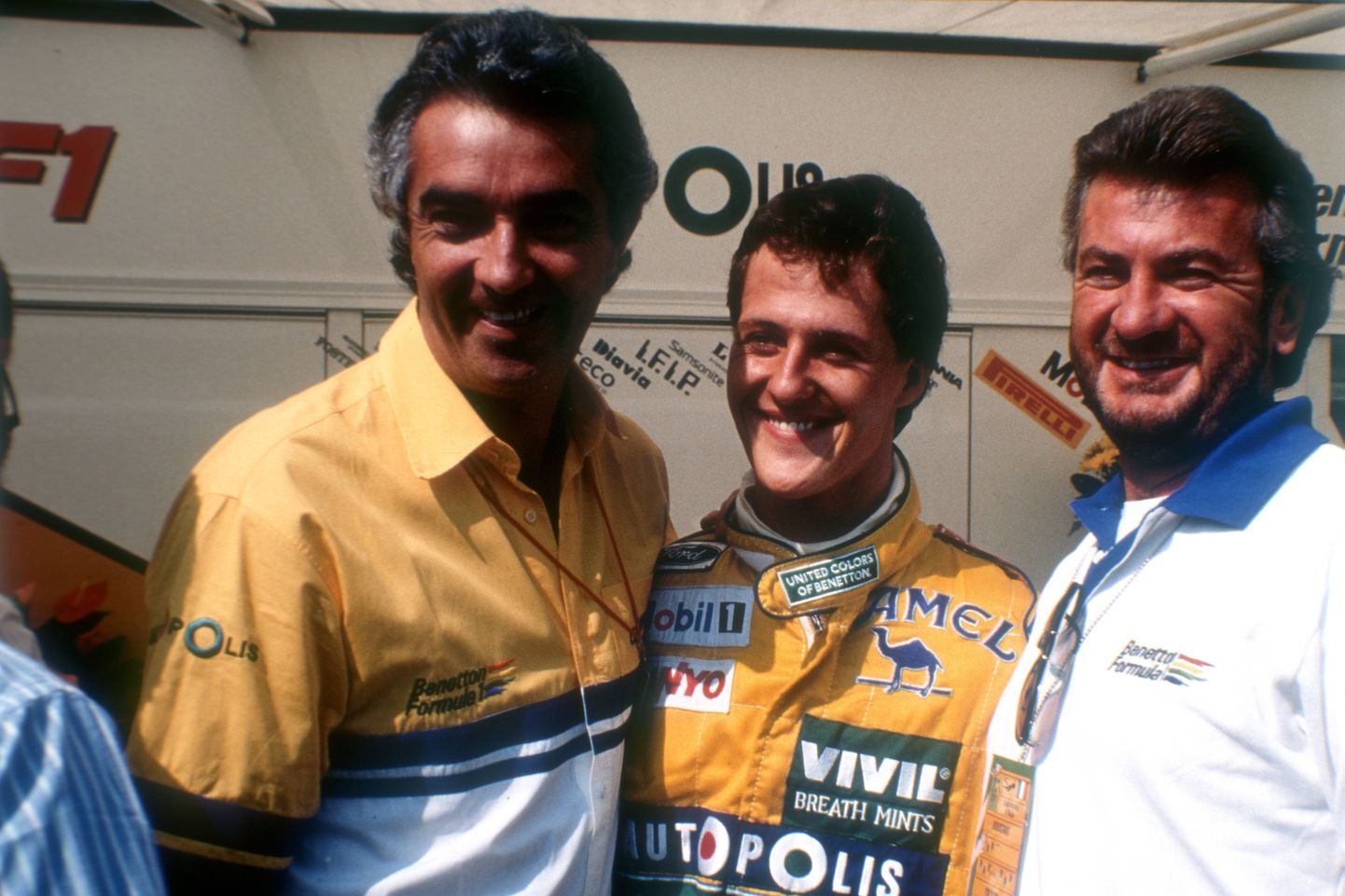 Flavio Briatore (vasakul), Michael Schumacher (keskel) ja viimase mänedžer Willi Weber 1992. aastal.