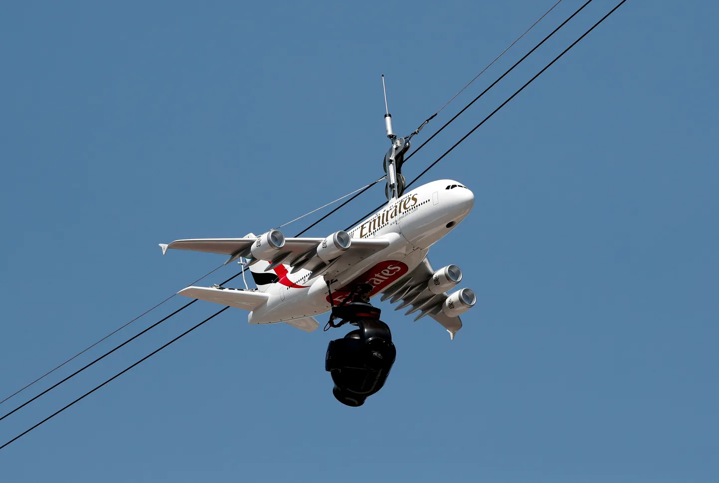 Emiratesi lennukid French Openil kaameraid kandmas.