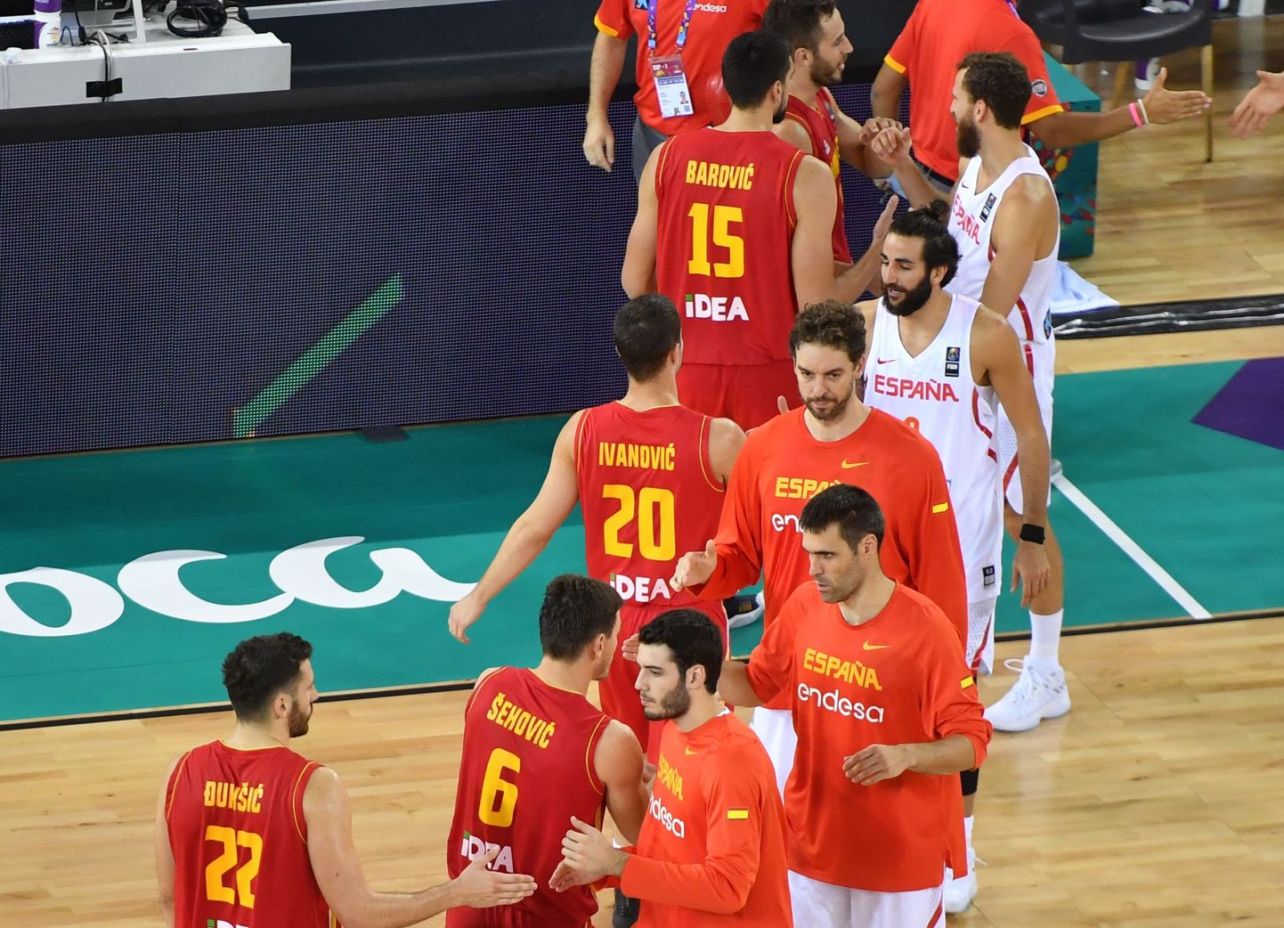 Hispaania purustas avamängus Montenegro.