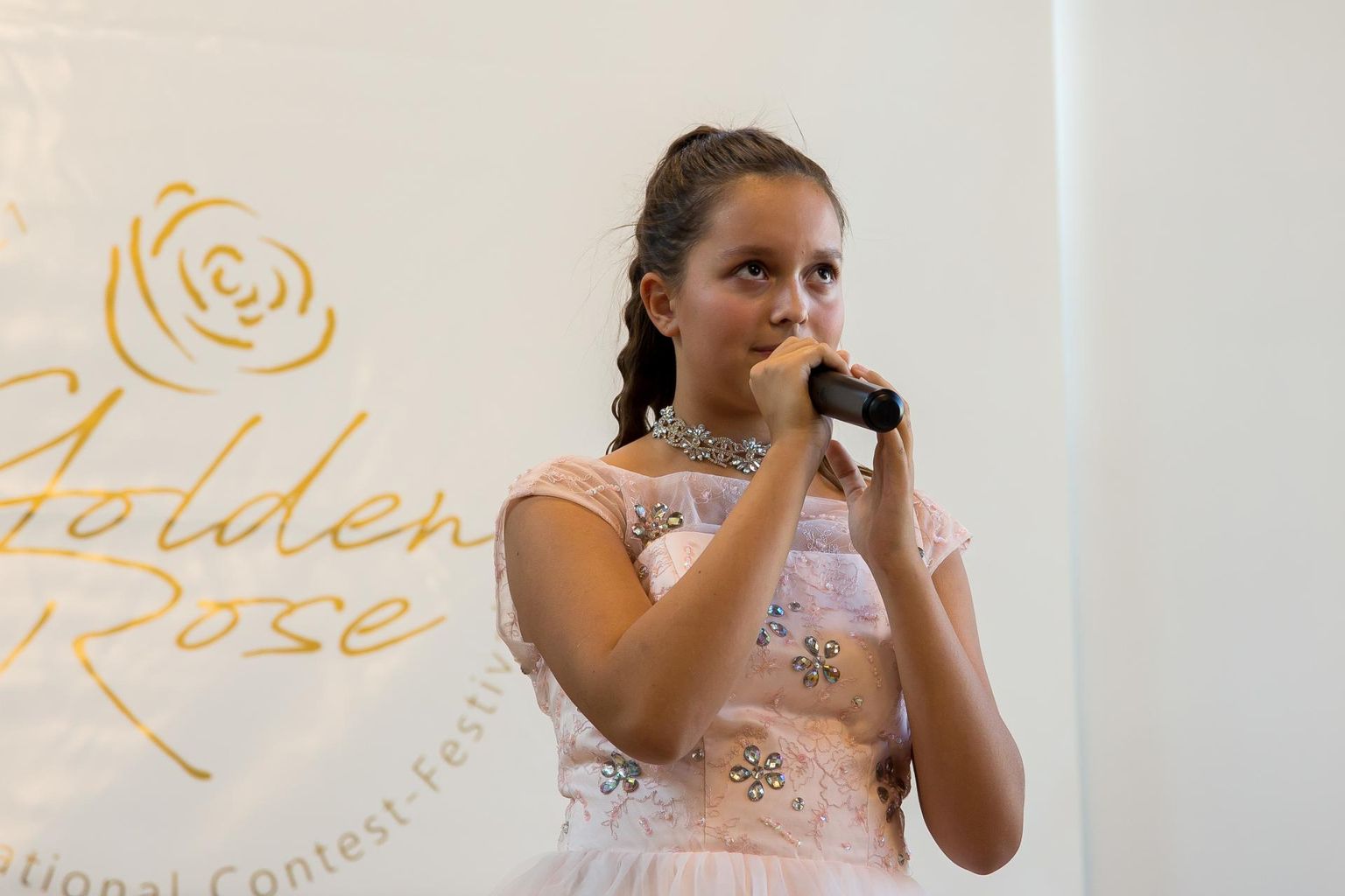 Tänavuse konkursi võitis 12aastane Tallinna neiu artisti­nimega ­Lera Delighti laulu­stuudiost.