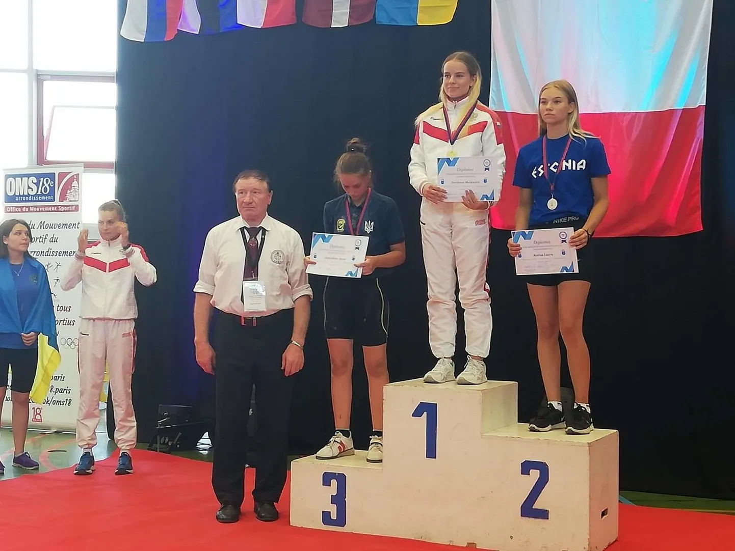 Rebimises ja pikas tõukamises näitas Laura Kallas (paremal) hõbedaväärilisi sooritusi.