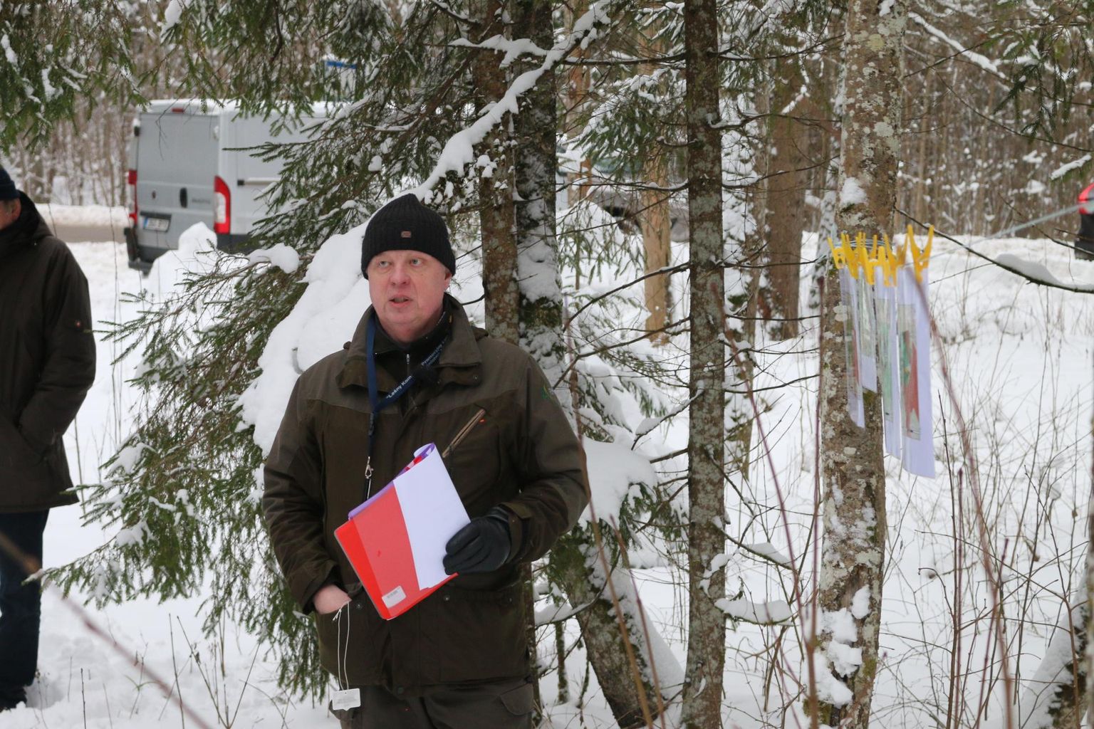 Valgamaa metsaülem Risto Sepp on käinud mitu korda Otepääl Apteekrimäel koosolekutel selgitusi jagamas, mis riigimetsas lähiajal juhtuma hakkab.