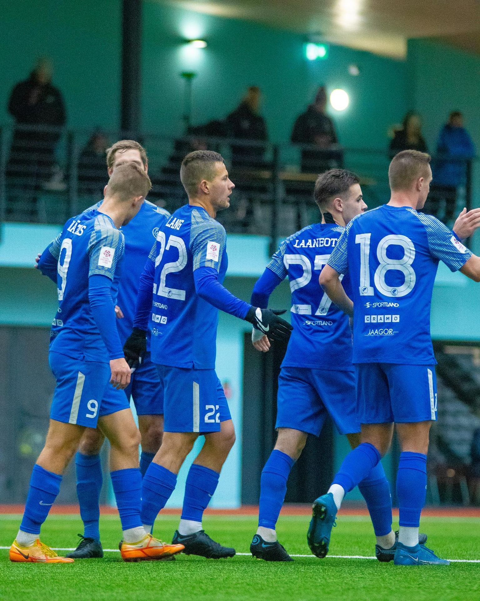 Tammeka koosseisu kuulus mitmeid testitavaid mängijaid.