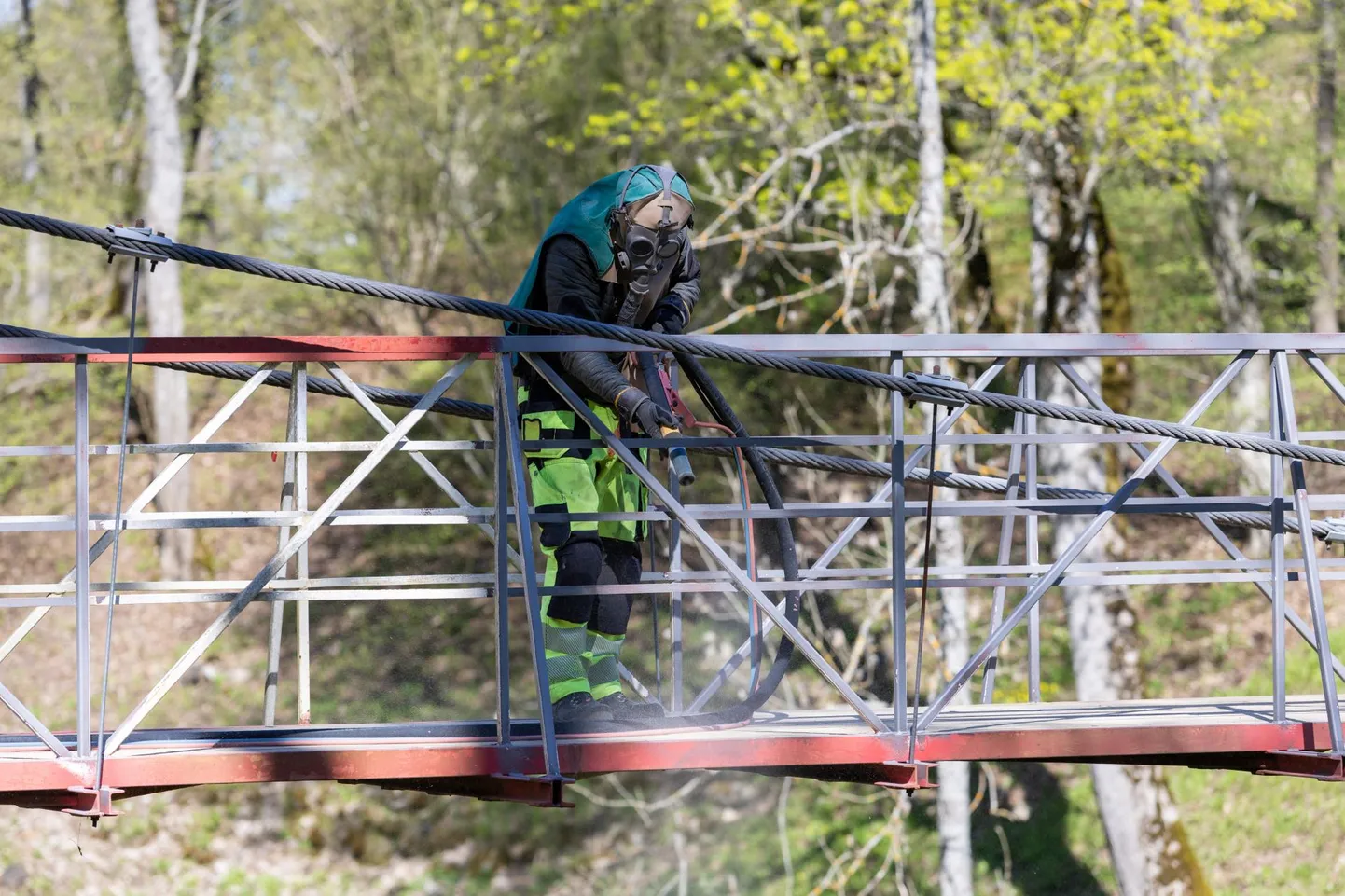 Parandustöö ajaks on rippsild suletud ning avatakse taas tõenäoliselt mai lõpus.