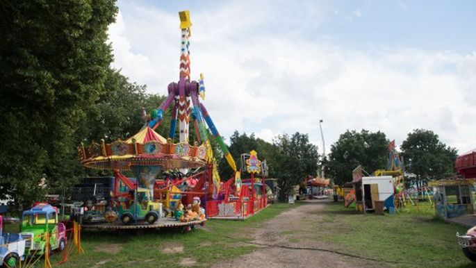 Skotijā atrakciju parkā no sliedēm noskrien karuselis; cik droši ir mūsu  karuseļi? - Latvijā - Ziņas - TVNET