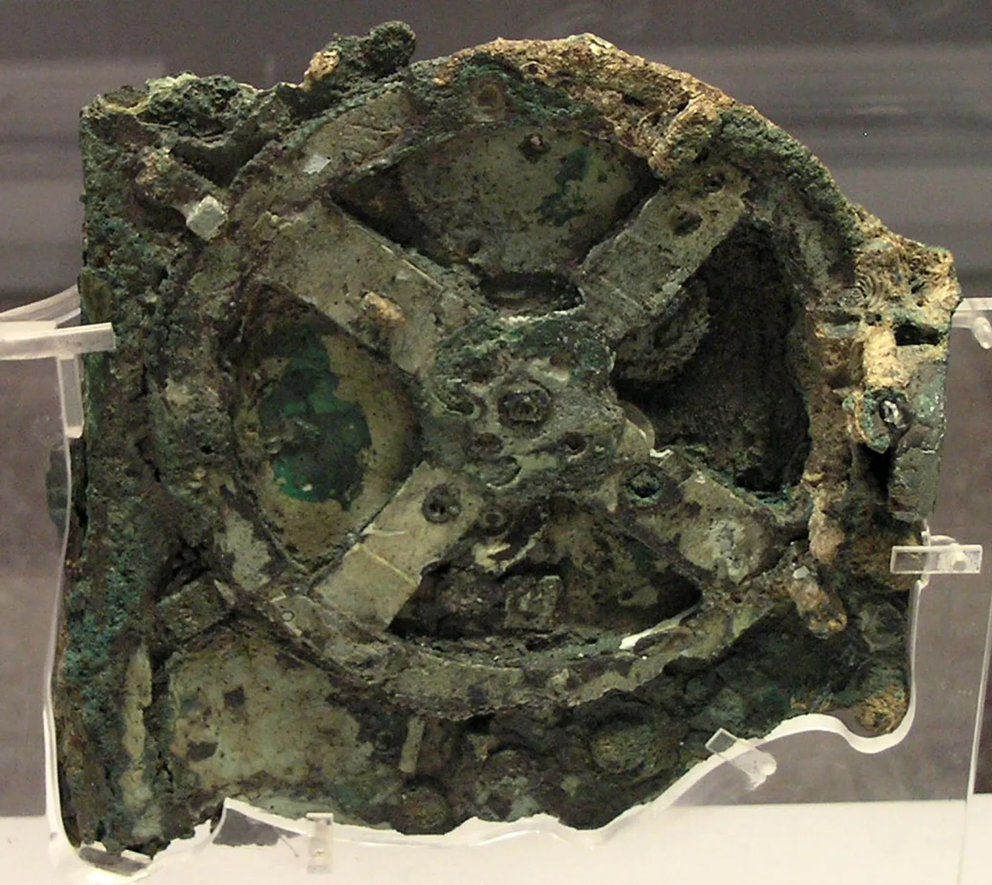 Antikythera mehhanism.