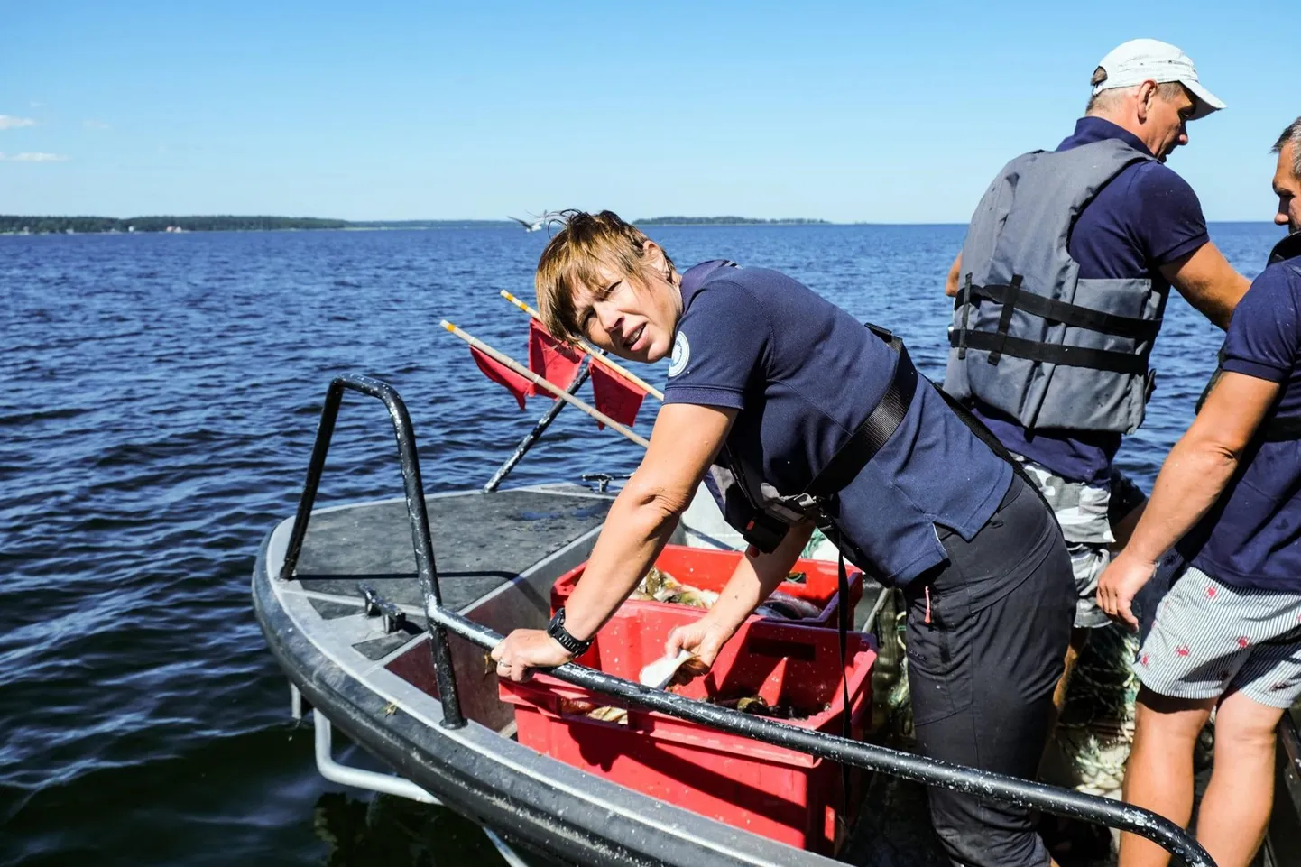 President Kersti Kaljulaid käis koos Käsmu kaluritega pühapäeval merel kalal FOTO: Käsmu Vabatahtlik Merepääste