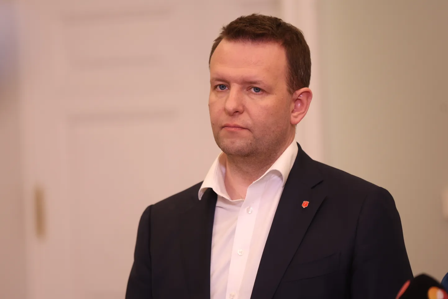 Koalitsioonikõneluste pressikonverentsil astusid 17. märtsil ajakirjanike ette Kaja Kallas (Reformierakond), Lauri Läänemets (Sotsiaaldemokraatlik Erakond) ja Lauri Hussar (Eesti 200).