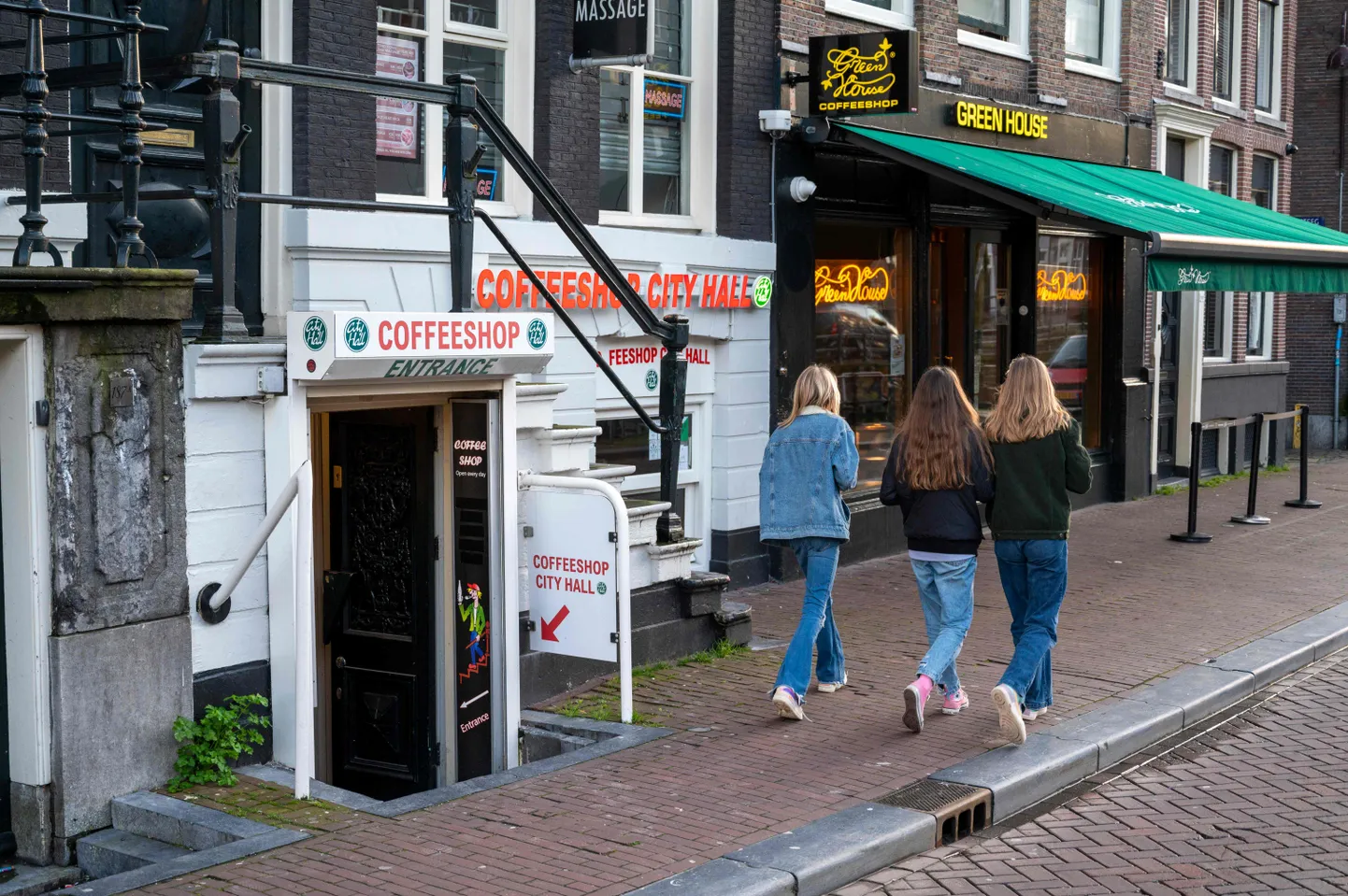 Nn kohvipood Amsterdami kesklinnas.