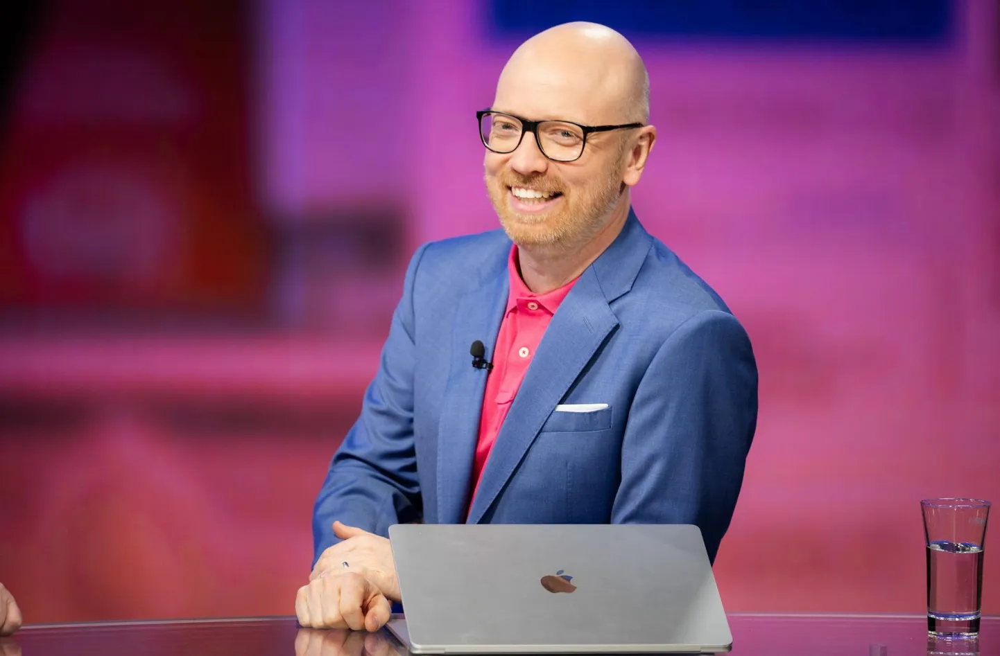 Üheks ajakirjanikutöö väljakutseks peab Mart Normet meeleolu üleval hoidmist.
