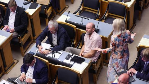 Оппозиция покинула зал заседаний Рийгикогу: действия коалиции – нелегитимны