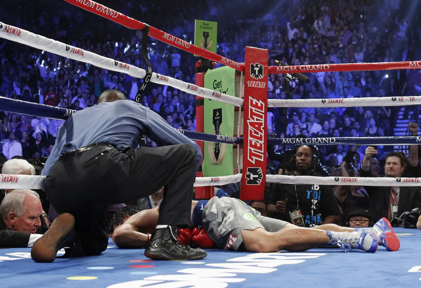 Nokauti löödud Manny Pacquiao.