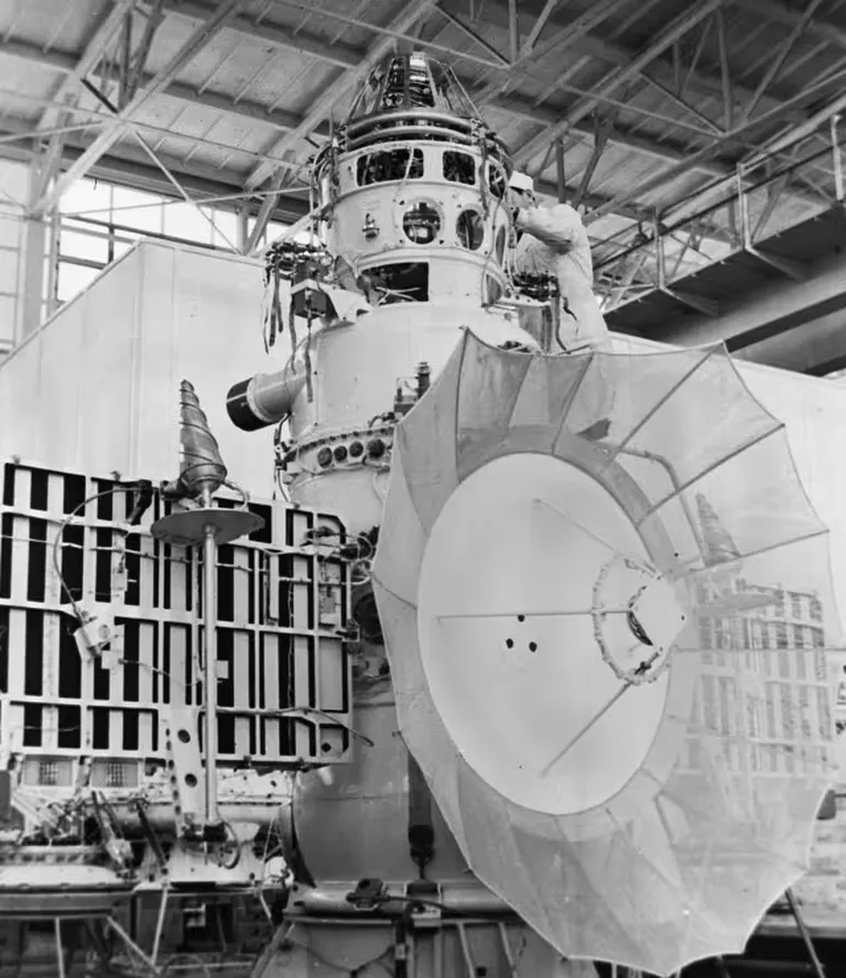 Kosmos 482 on kosmosesondi Venera 8 sõsarlaev. 1971. aastal tehtud foto.