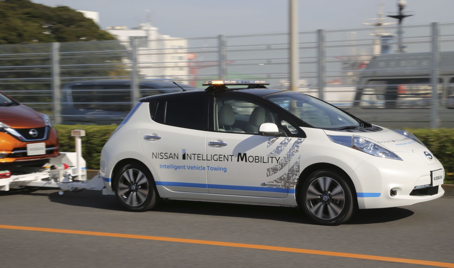 Nissani autonoomse sõiduvõimega elektriauto Leaf.