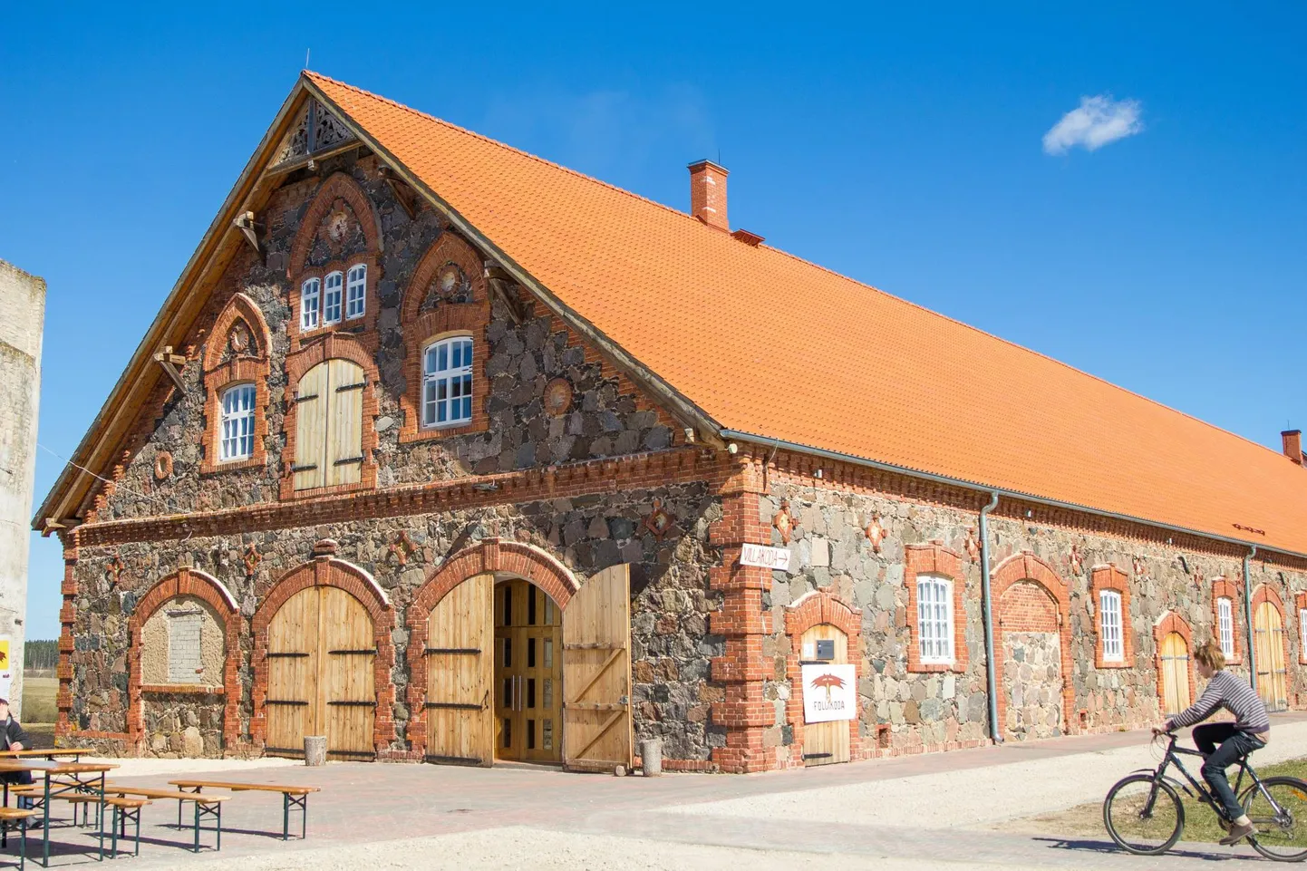 Ettevõtmine toob Mooste folgikotta tunnustatud eksperdid.
