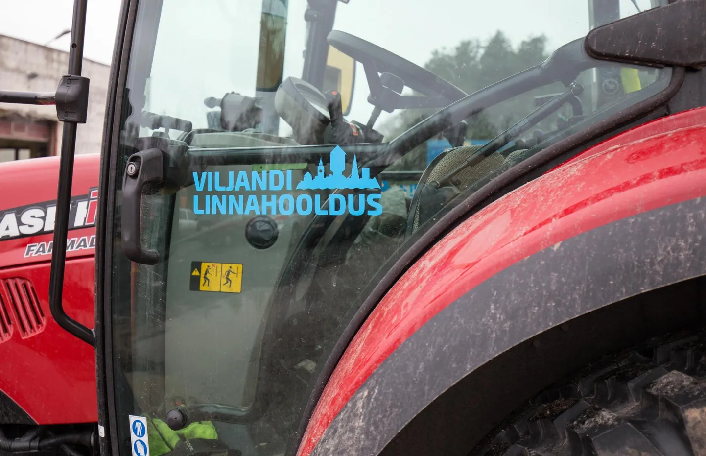 Viljandi linnavalitsus asus septembri keskel Linnahooldusele uut juhatajat otsima. Kui kõik sujub, võiks uus juht ametisse astuda detsembris.