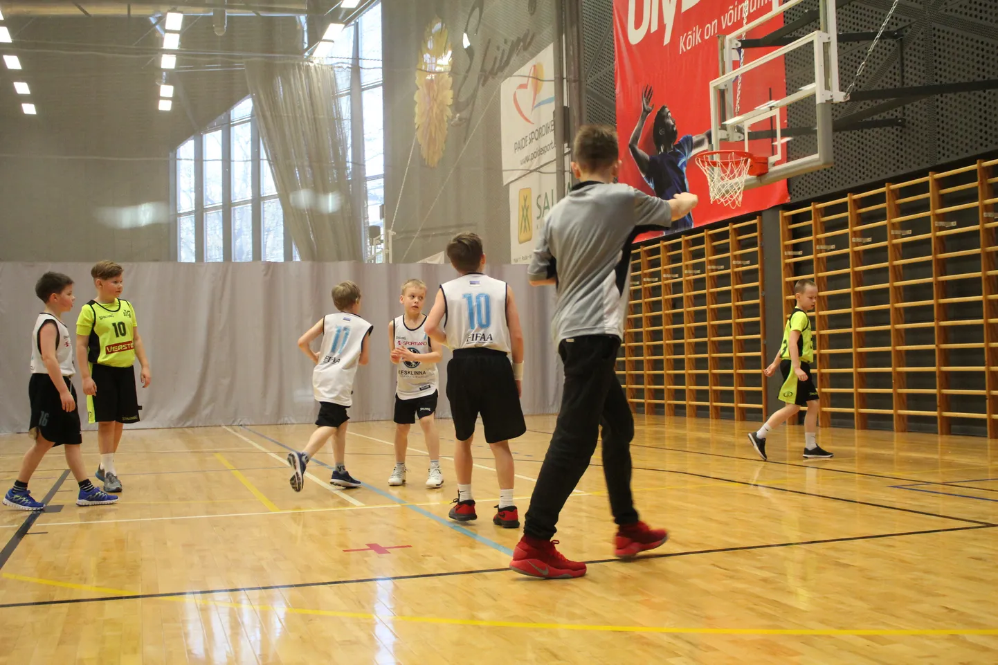 Mikroliiga etapp korvpallis, Paide E-Piim spordihall.