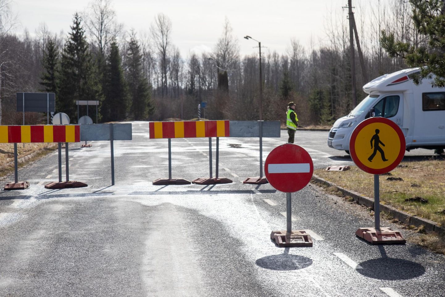 Eriolukorra ajal kehtestati Eesti-Läti piiril ajutine kontroll, nüüd on aga tee lõunanaabrite juurde taas vaba.