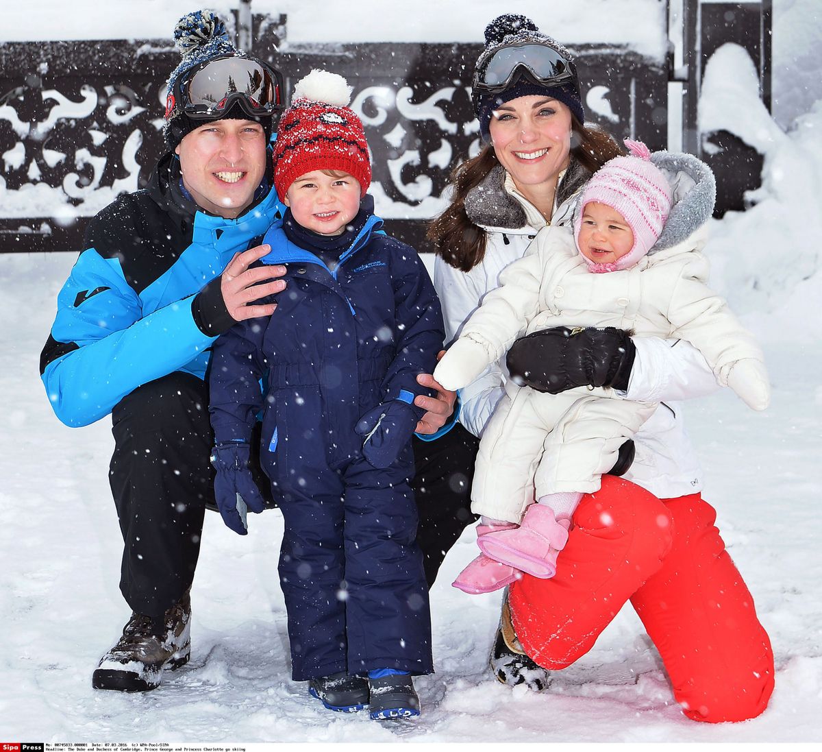 Kembridžas hercogi, princis Džordžs un princese Šarlote  2016. gada 7. martā bauda slēpošanas brīvdienas Francijas Alpos.