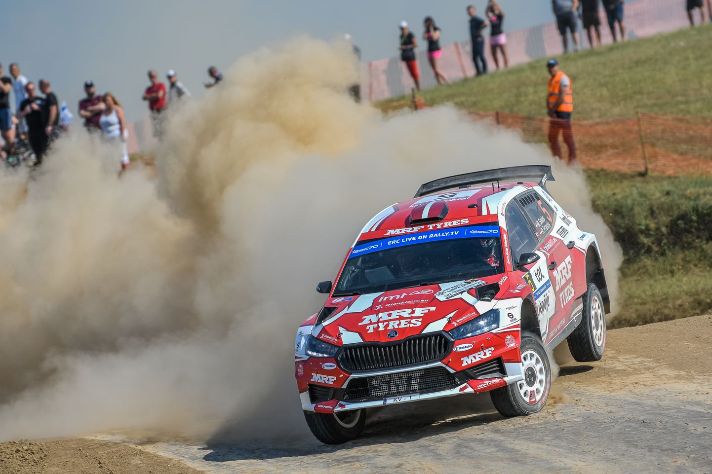 Rallija braucējs Mārtiņš Sesks piedalās Eiropas rallija čempionāta (ERC) sezonas ceturtā posma "Tet Rally Liepāja" kvalifikācijas braucienā Liepājā.