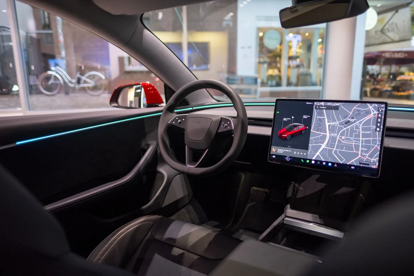 Интерьер автомобиля Tesla