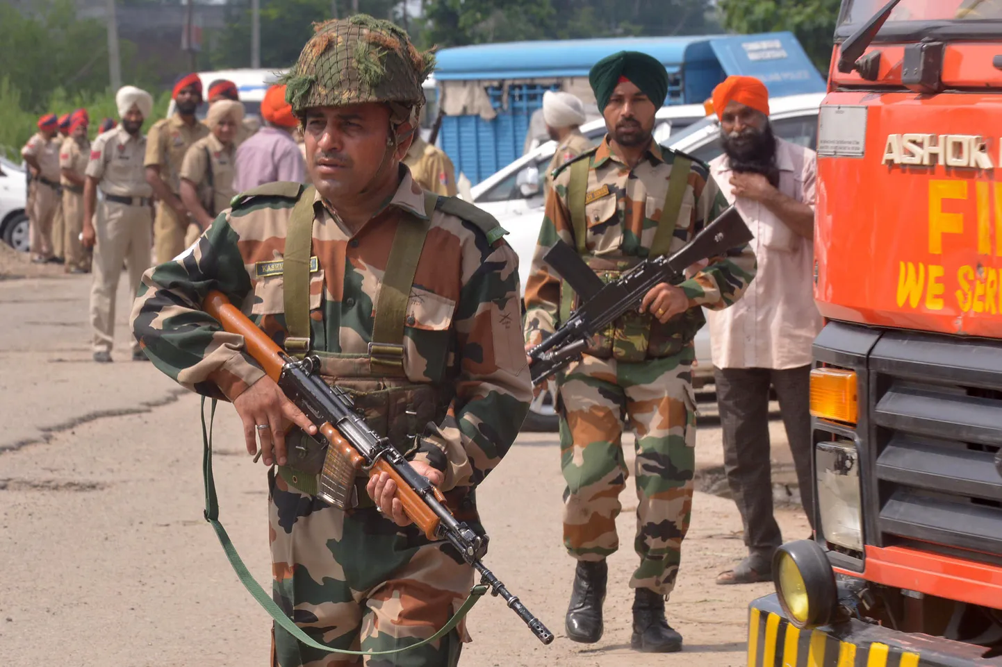 India sõdurid Gurdaspuris