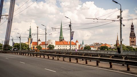 ГЛАВНОЕ ЗА 2 МАЯ ⟩ Легко ли сменить имя в Латвии, пожар в Румбуле и сборная по хоккею U-18 четвертая на ЧМ