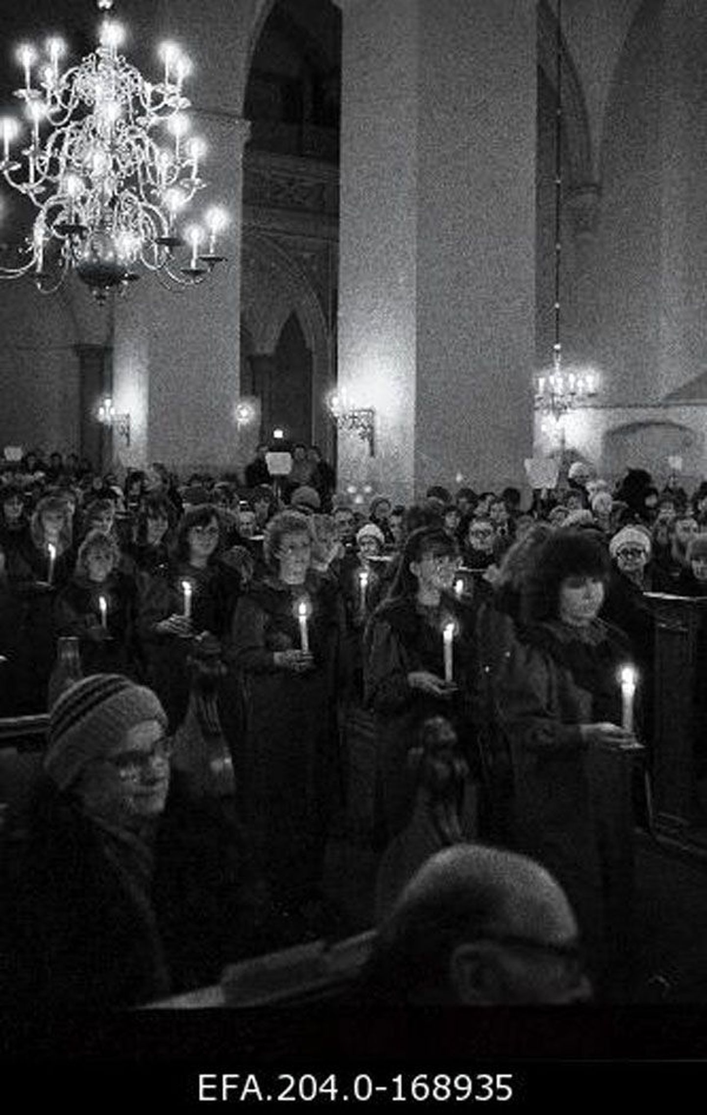 Jõululaupäev Oleviste kirikus 1988.