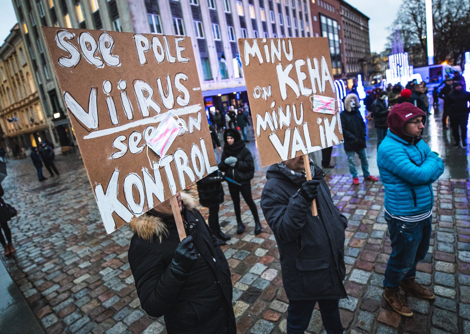 Акция протеста антимасочников в Таллинне.