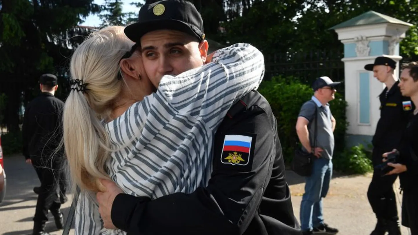 Согласно приказу Минобороны, призвать хотят 160 тысяч человек — на 10 тысяч больше, чем в 2024 году
