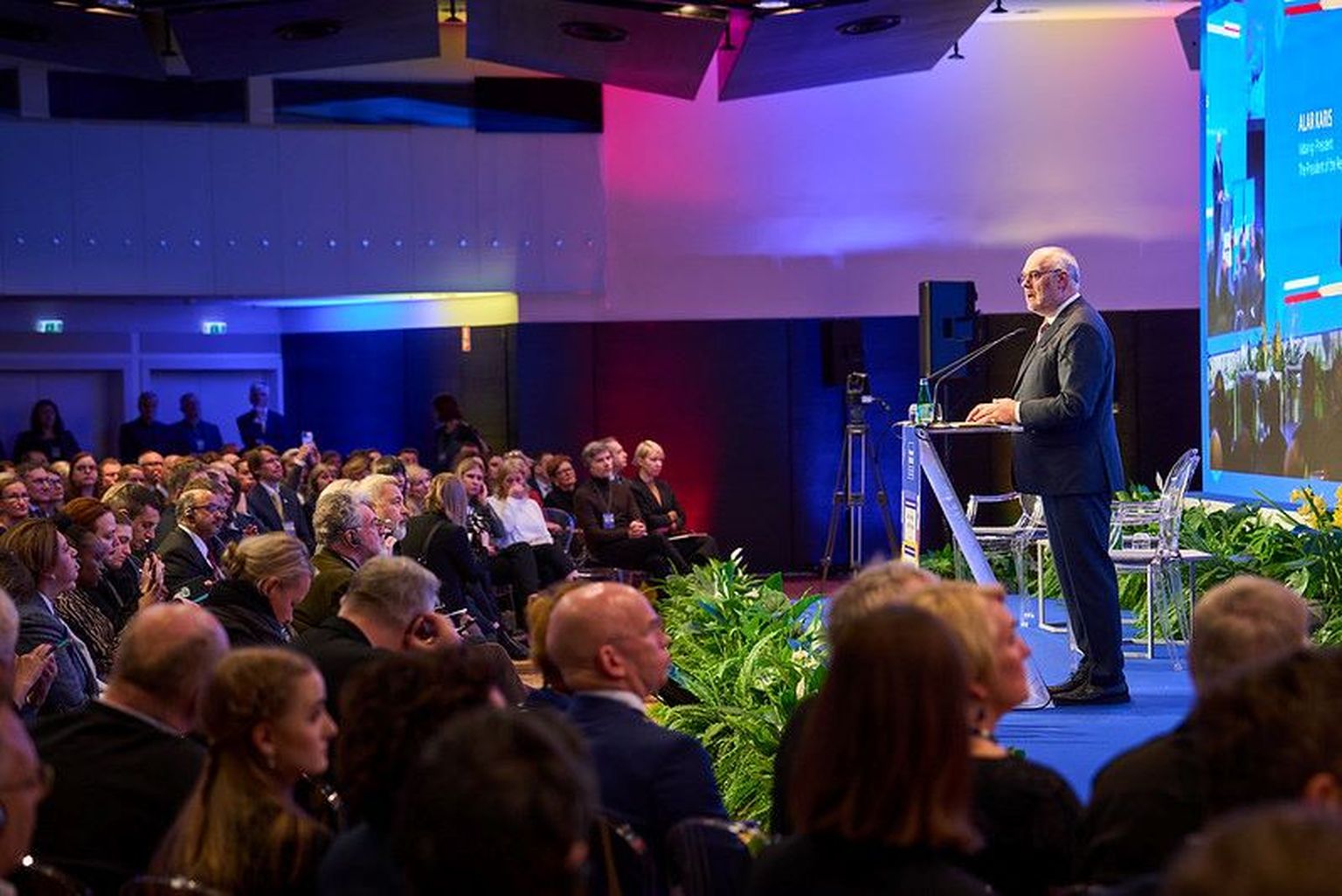 Президент Алар Карис на ежегодной конференции Института прав человека.