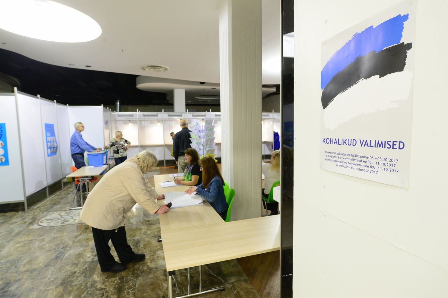 Valimisjaoskond Tartu kaubamajas