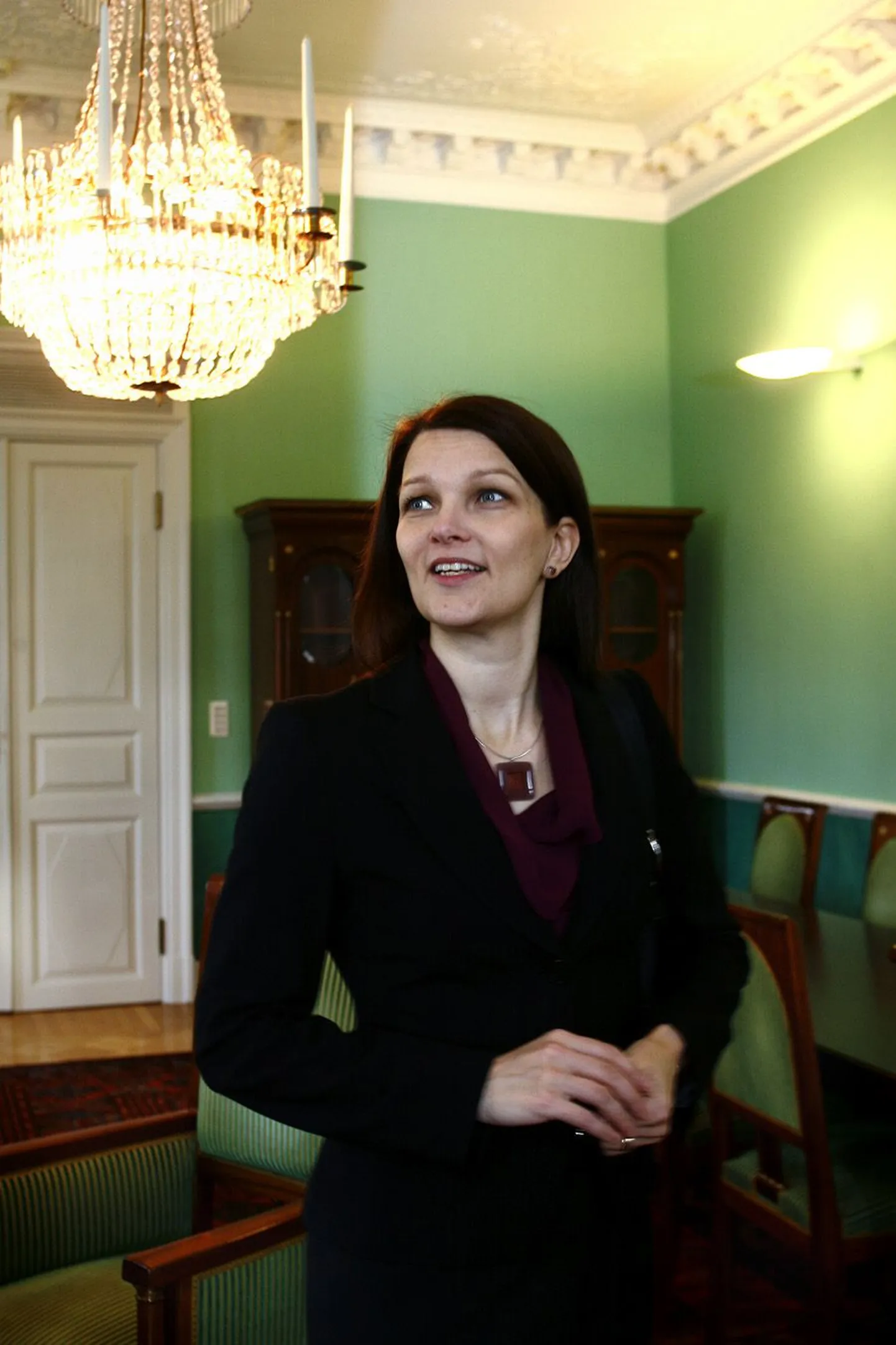 Mari Kiviniemi arvates on Soome riigil         Eestilt palju õppida, kuidas avalike teenuste pakkumisel paremini IT-võimalusi ära kasutada.