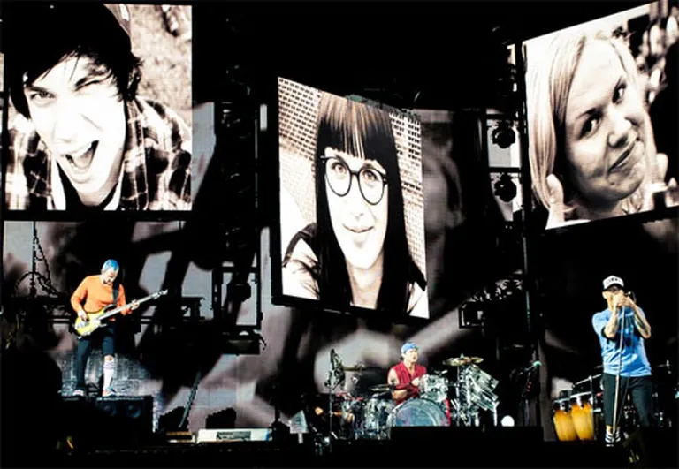«Red Hot Chili Peppers» koncertā