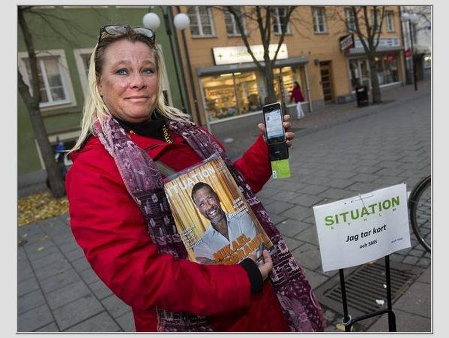 Nina Galata oma nutifon-kaardilugeja ja Situation Sthlmi numbriga Aspuddeni linnaosas.