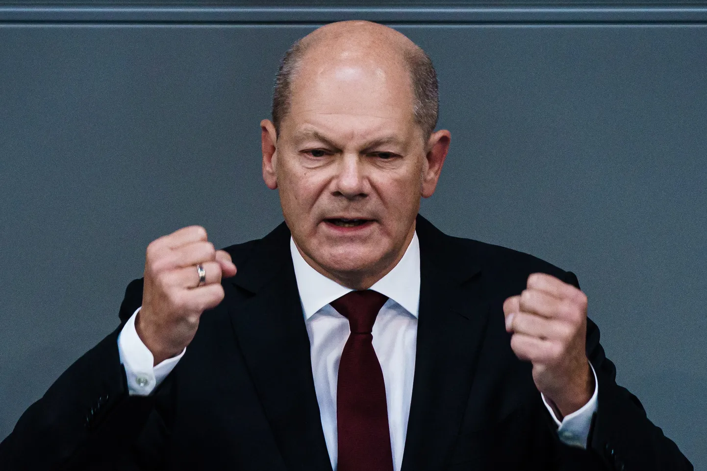 Saksa liidukantsler Olaf Scholz pidas kolmapäeval parlamendis jõulise kõne.