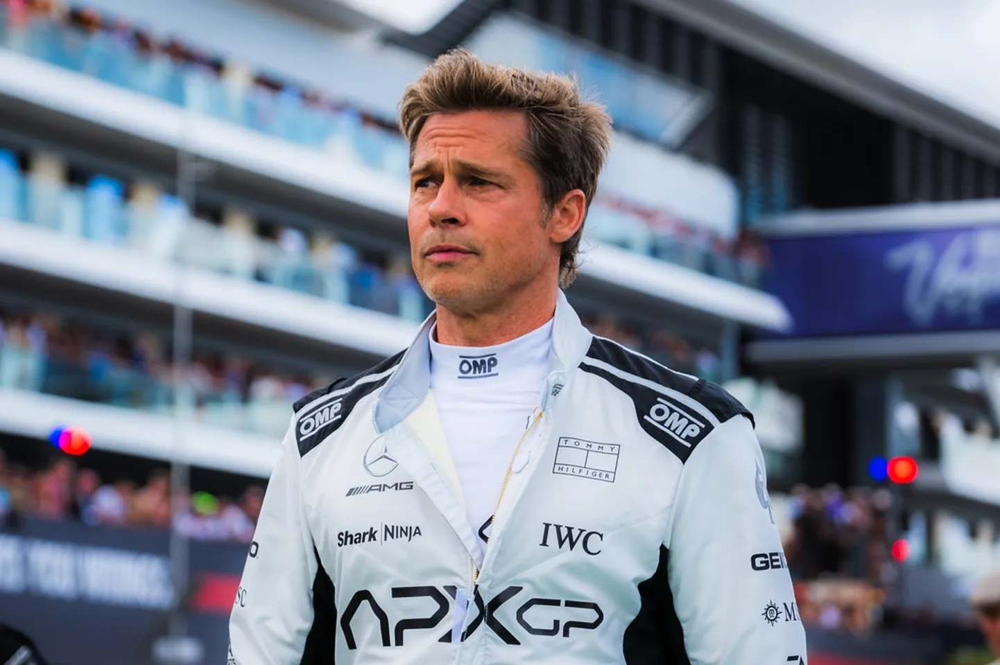 Brad Pitt filmi «F1» võtetel.