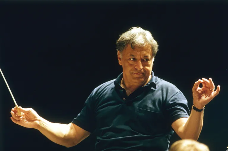 Dirigenti Zubin Mehta 2000. aastal.