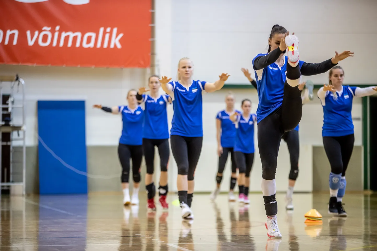 Eesti võrkpallinaiskonna trenn.