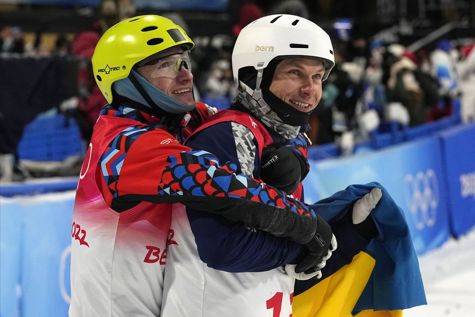 Pekingis pronksi võitnud venelane Ilja Burov (vasakul) ja hõbeda teeninud Oleksandr Abramenko.