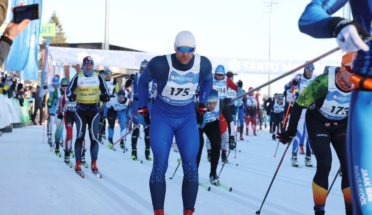 Möödunud aastal, mil esimesest Tartu maratonist möödus pool sajandit, startisid suusasõbrad traditsiooniliselt Tehvandi suusastaadionilt. Tänavu on maratoni start hoopis Ida-Virumaal Alutagusel.