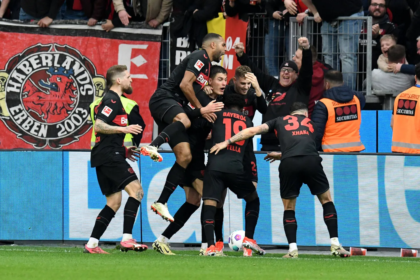 Leverkuseni Bayer alistas lõpuminutite väravatest 2:1 Hoffenheimi.