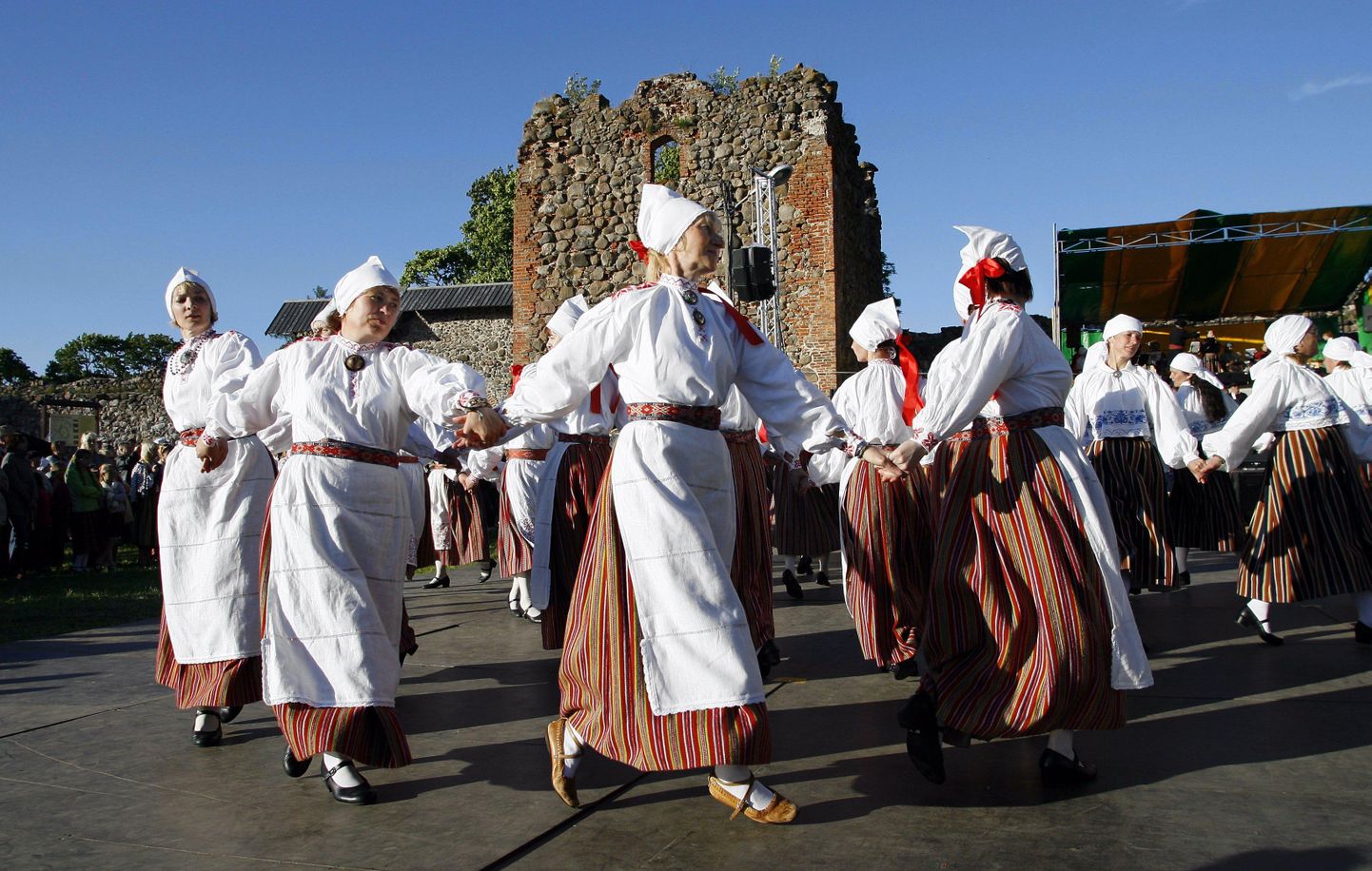 Mulgi kultuuri instituudi eestvedamisel korraldatakse Mulgi pidusid alates 2010. aastast.
