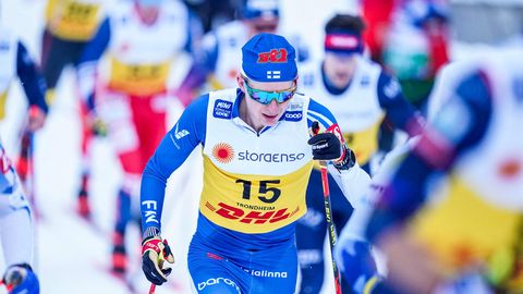 Võistluse katkestanud Soome tippsuusataja kukkus jooma. «Olen asjatundja.»