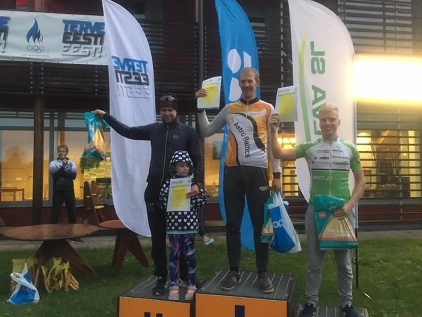 Meeste võistlusklassi esikolmikusse jõudsid Priit Tuisk (vasakult), Toomas Leppik ja Armin Pilv. foto: sk Serviti