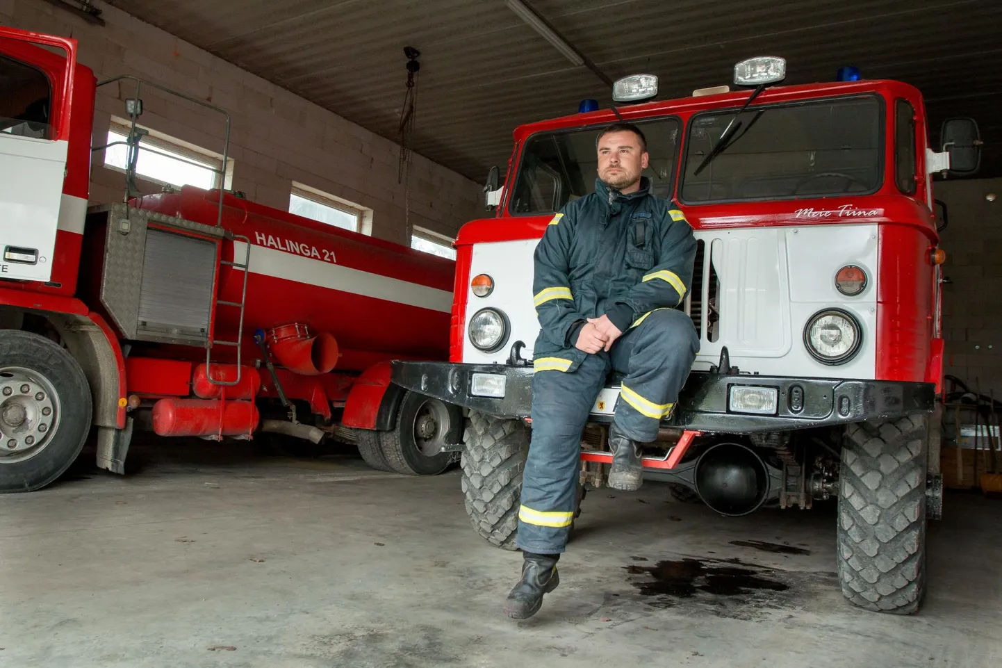 Vaevu Assamallast esimeselt väljakutselt naasnud, said pritsimehed korraks masinale toetada, kui pidid jälle samasse kohta naasma. Pilt on illustratiivne.