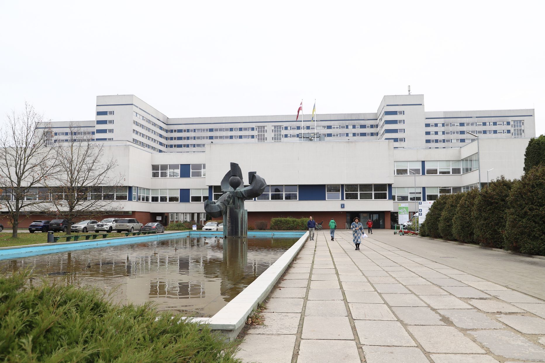 Rīgas Austrumu klīniskās universitātes slimnīcas teritorija.